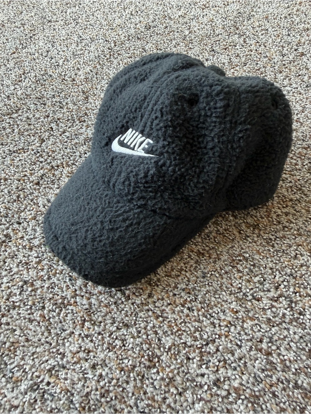 Nike Club Sherpa Faux Fur Hat M/L Black White FJ8629-010 Fleece Snapback Cap